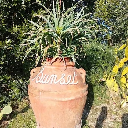 Sunset Guest house Monte Lopio